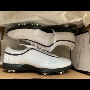 Nike Women’s Air Dormie Golf Shoes Size 9M - NIB